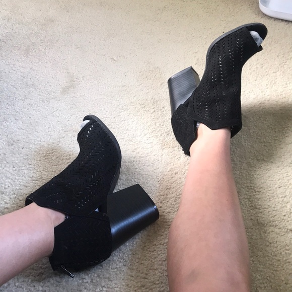 Charlotte Russe heels - Picture 5 of 7